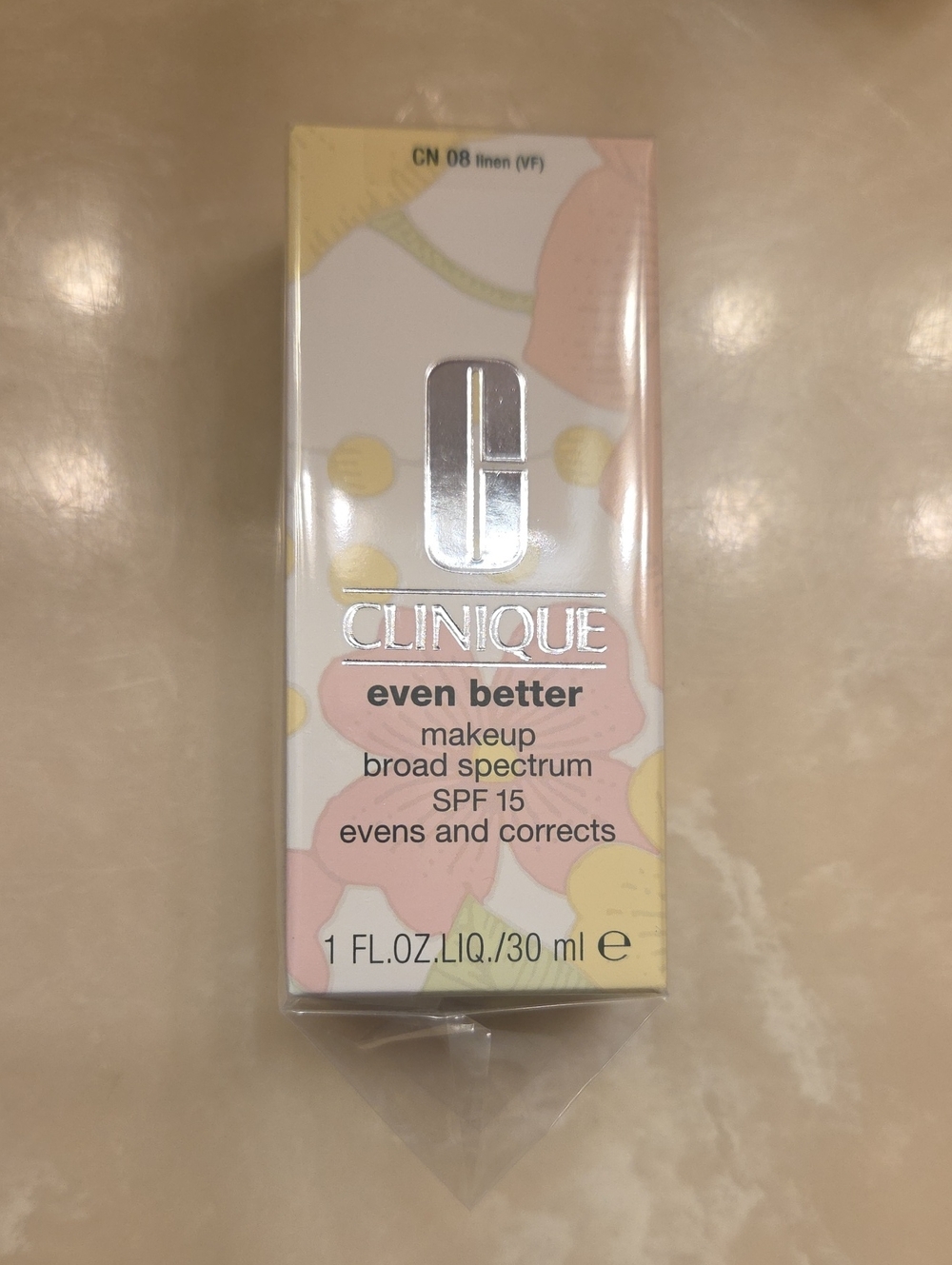 Clinique Even Better Makeup SPF 15 - Soft Pink & Cream Floral Packaging